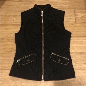 LA Coalition black vest with faux fur lining